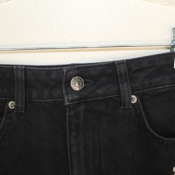 Topshop Moto Black Denim With a Embroidered Floral Lace Design Denim Skirt — 2 - Picture 13 of 13